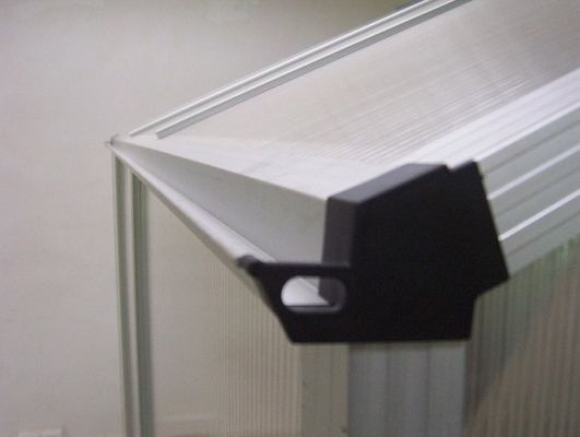 Medium Size Aluminium Greenhouse Heat Treated Pressure Treated Wood Type for Plant Growth